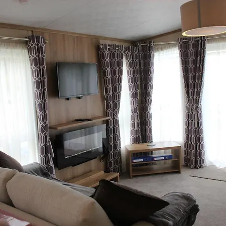 Life Begins @ 40 Sun Valley Park Holiday home *
